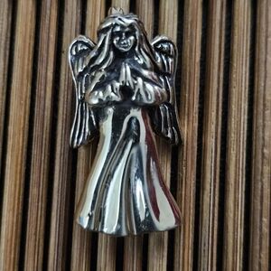 14k Angel Yellow Gold Pendant (Vintage)